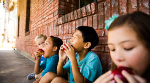 Burnt out planning school lunches for kids? A clinical dietitian is here to help.